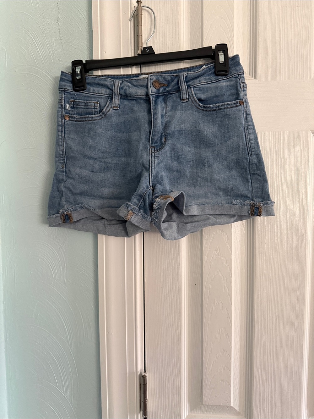 Judy Blue Light Wash Denim Roll-Hem Shorts